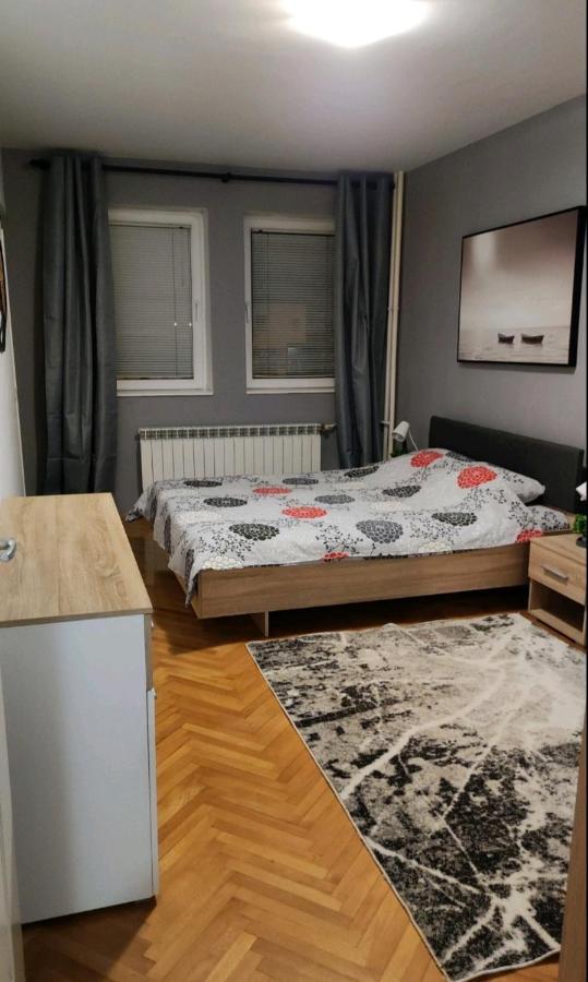 Boris Apartmani Kraljevo Zewnętrze zdjęcie